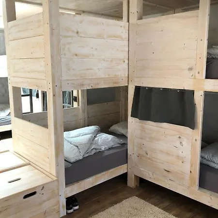 Wellenkind Surfschool 라 파레드